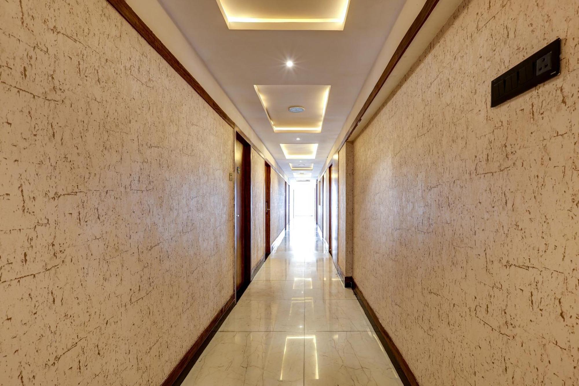 Treebo Blak & Wite Rk Beach Visakhapatnam Exterior foto