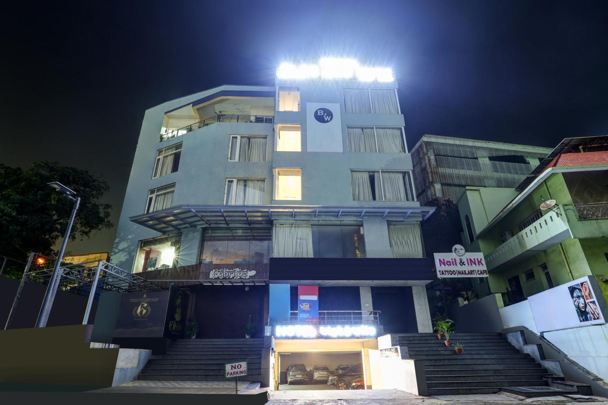 Treebo Blak & Wite Rk Beach Visakhapatnam Exterior foto