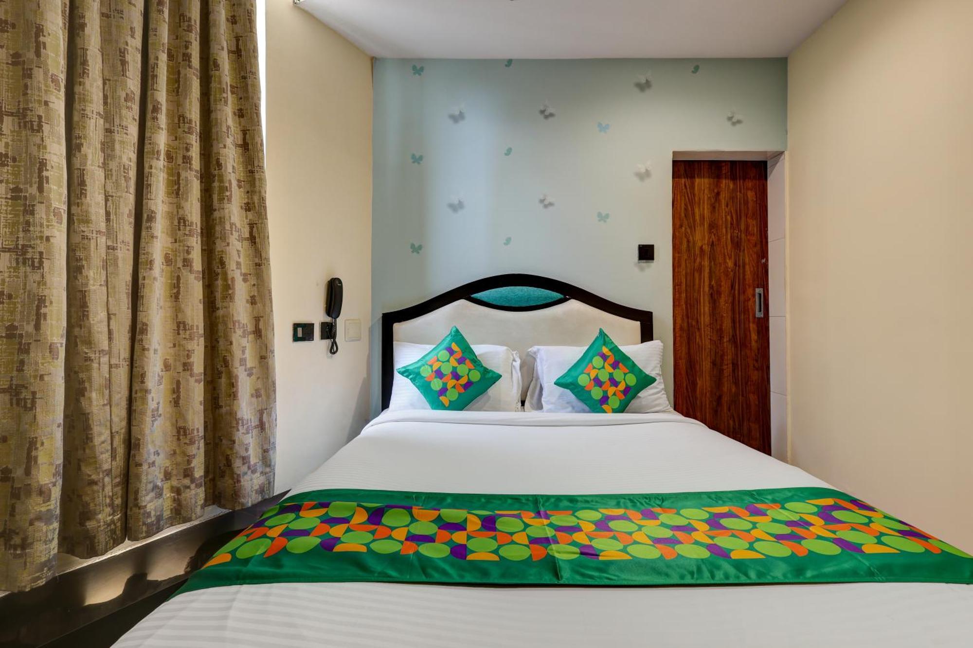 Treebo Blak & Wite Rk Beach Visakhapatnam Exterior foto