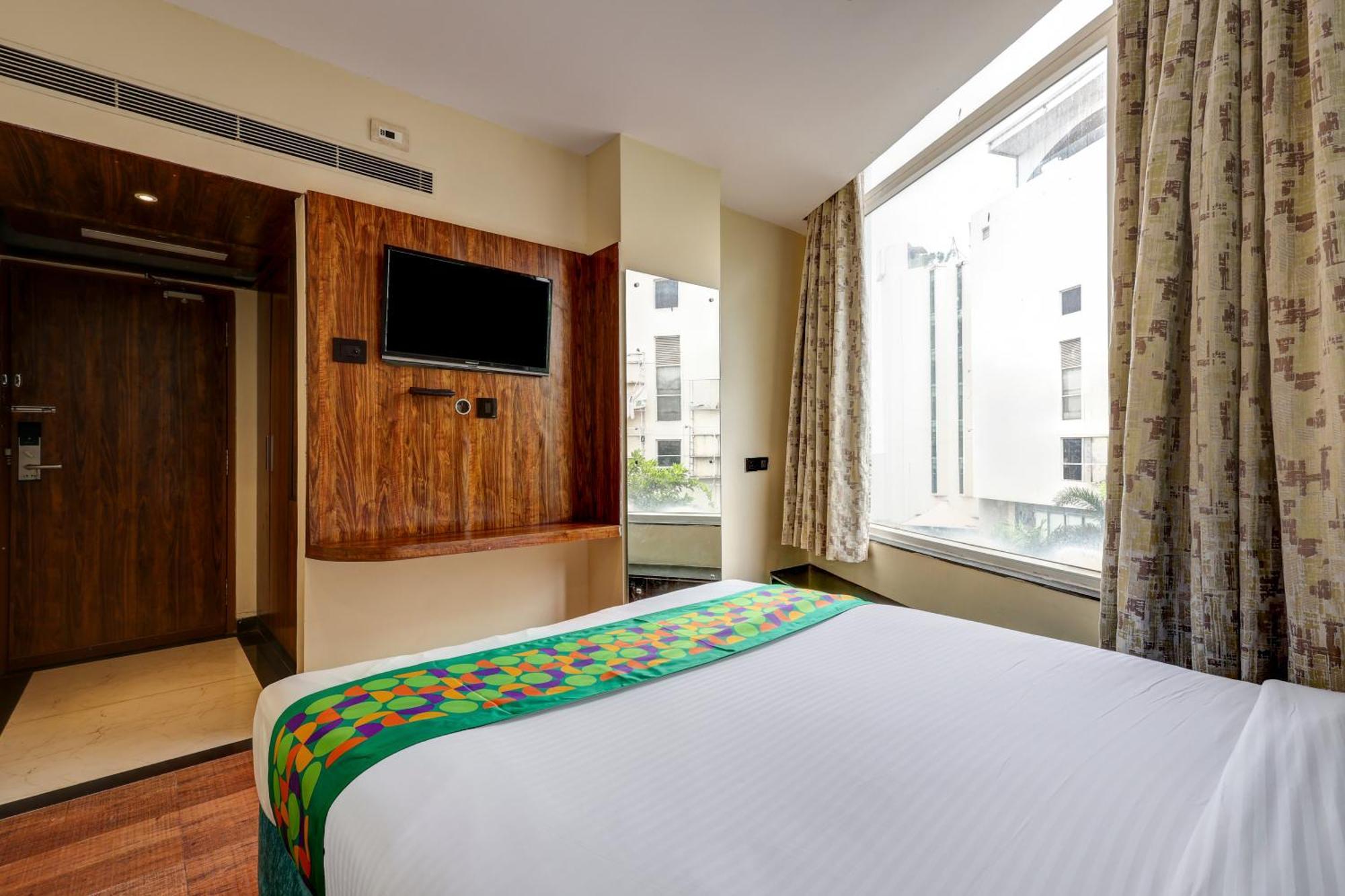 Treebo Blak & Wite Rk Beach Visakhapatnam Exterior foto